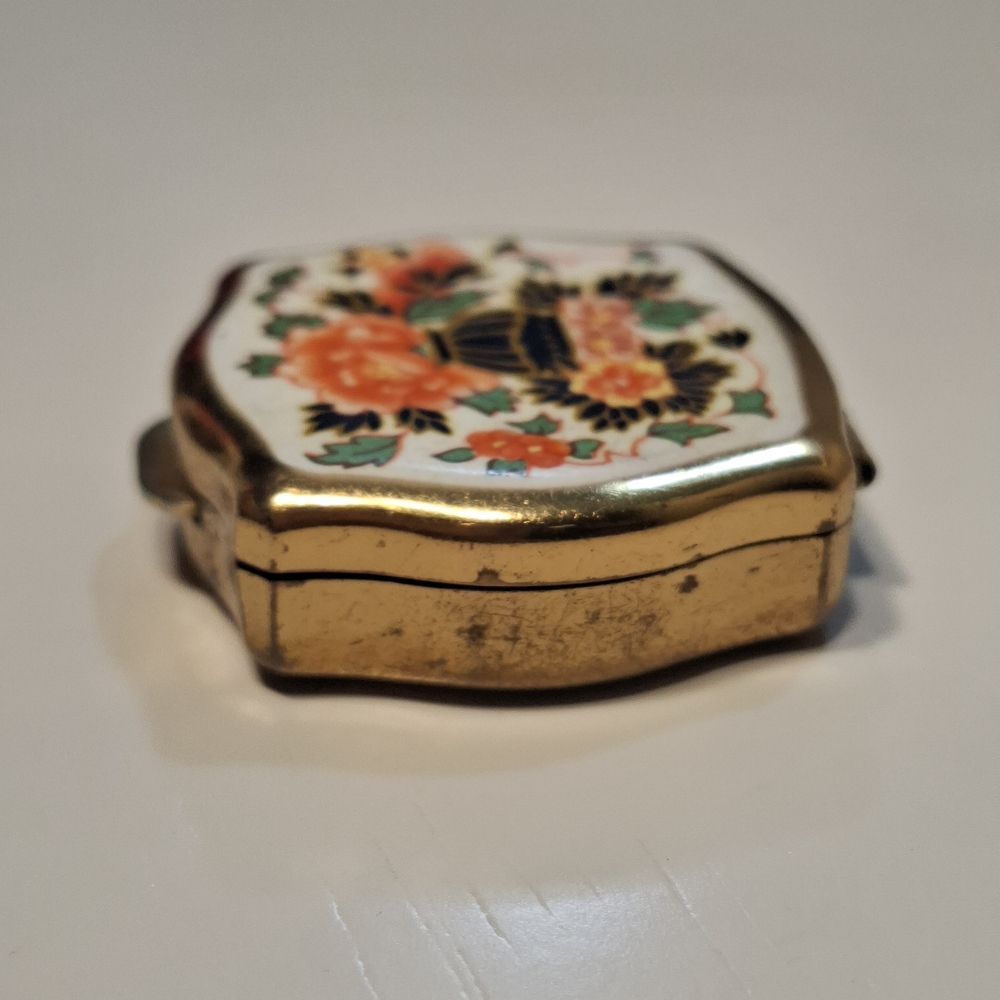 🏵Vintage Stratton England Floral Gold Enamel Peony Trinket Pill Box Ashtray - Picture 5 of 11